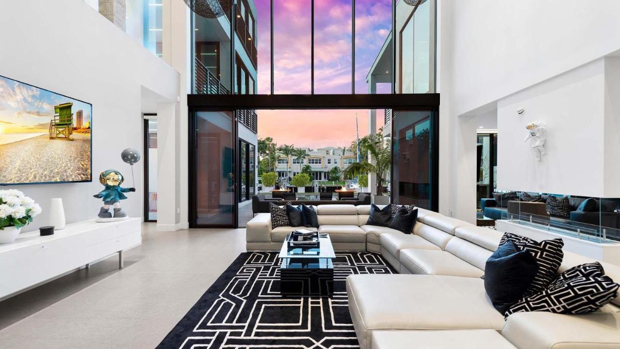 فيلا Boardwalk Mansion فورت لودرديل المظهر الخارجي الصورة